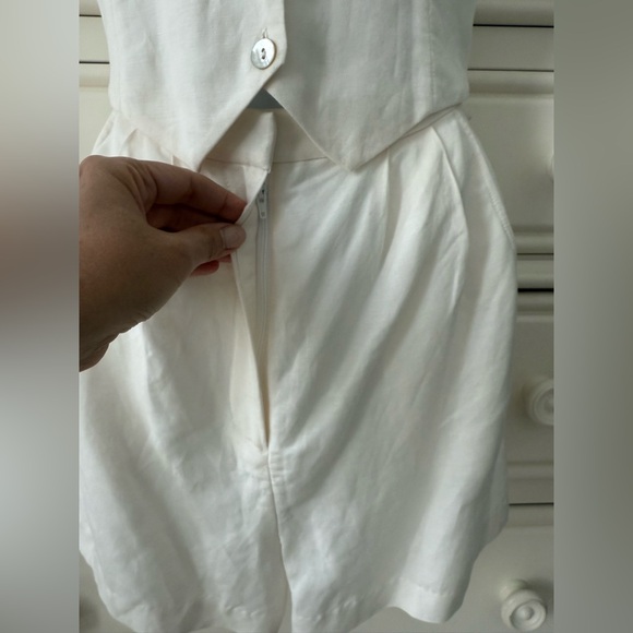 NWT-Amanda Uprichard off white Halter Button-Down Romper - Picture 3 of 12